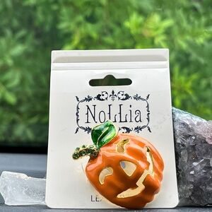 Nollia Orange Halloween Pumpkin Pin Brooch Bling Stem Jack-O-Lantern Ceramic